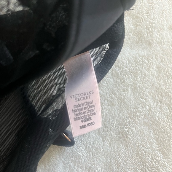 Elegant Black Lace Bustier Set - Picture 4 of 5